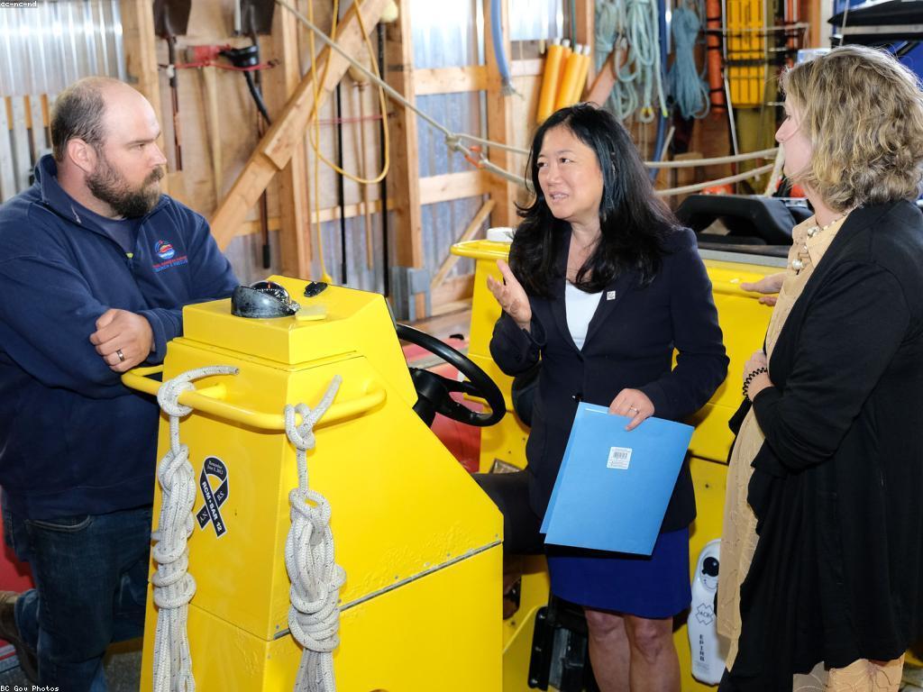 ផលប៉ះពាល់នៃព័ត៌មានហ្គេមចំពោះសង្គម