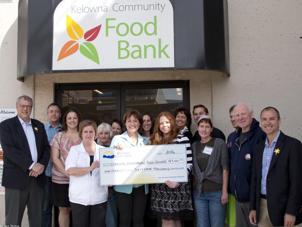 ផលប៉ះពាល់នៃព័ត៌មានហ្គេមចំពោះសង្គម